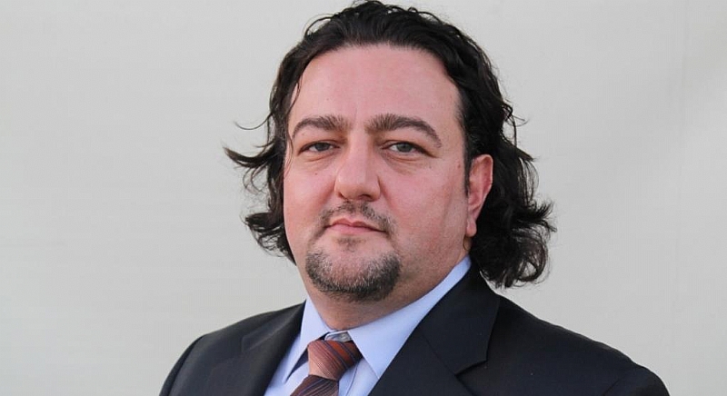 ÇATI ÜZERİNDEKİ YÜKLERE DİKKAT EDİLMELİ